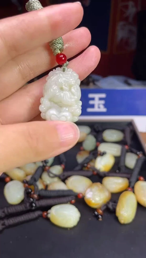 颈饰未镶嵌和田玉123