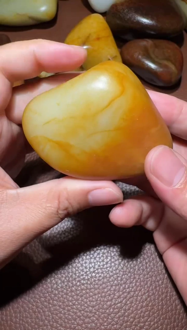 未镶嵌和田玉挂件和田玉