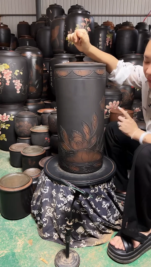 罐完品21饼 荷花 高57cm 359