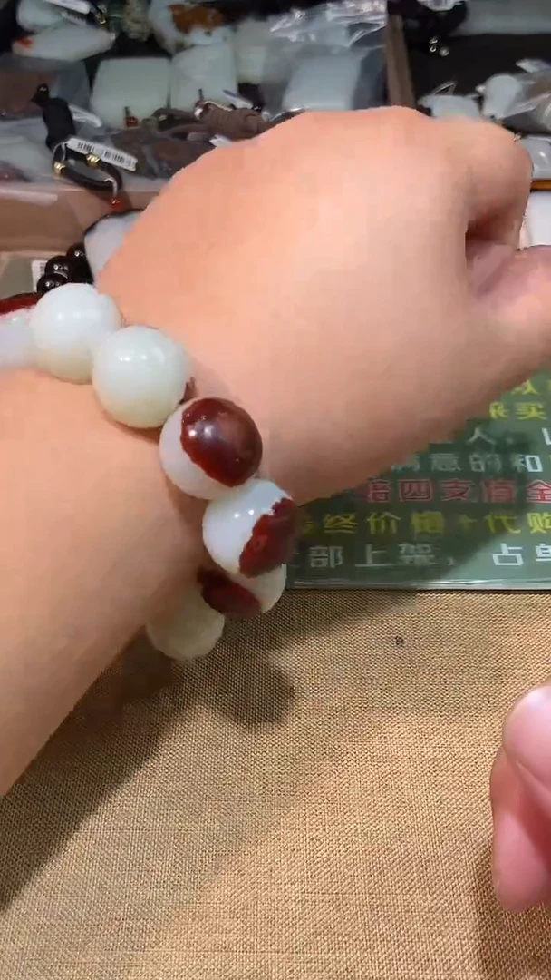 颈饰未镶嵌和田玉鹤*红多样性拍一发一