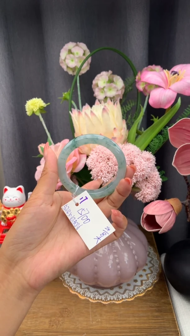未镶嵌手镯翡翠豆***开手镯