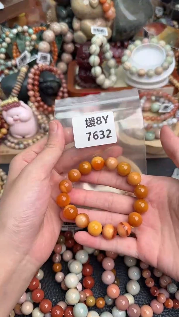 【闪购商品】石英质玉手链未镶嵌8Y7632