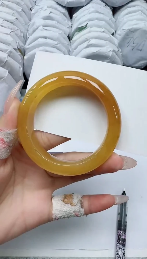 石英质玉手镯未镶嵌160