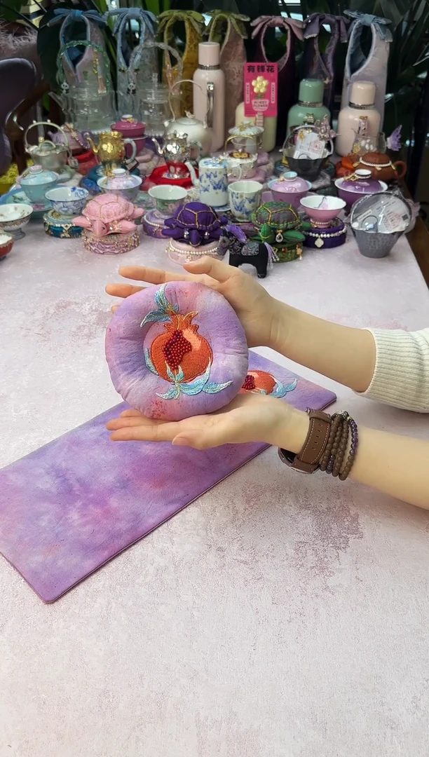 12钉珠石榴甜甜圈