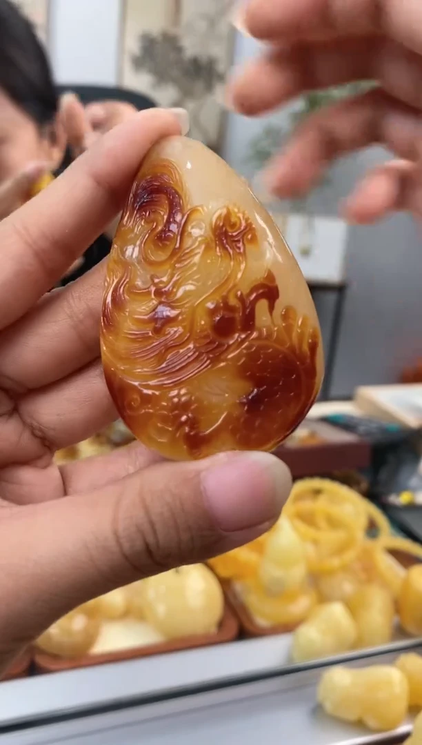 【闪购商品】蜜蜡裸石未镶嵌天然琥珀蜜蜡龙凤呈祥