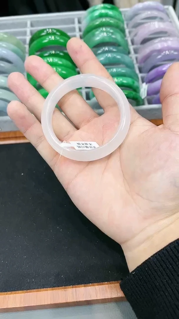 【闪购商品】砖雕s61 白月光手镯 圈口55