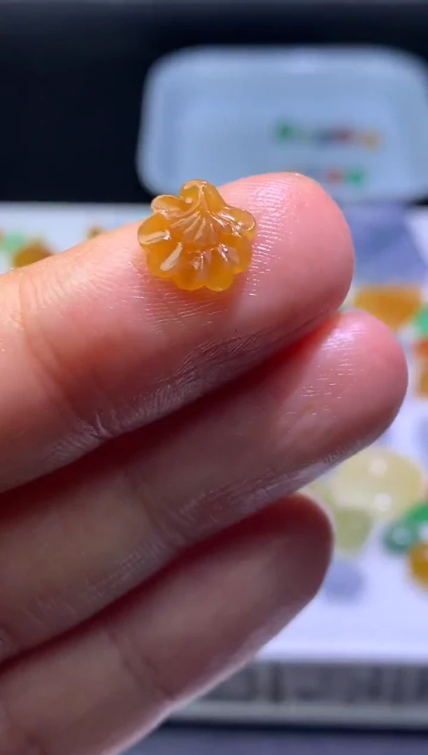 未镶嵌定制翡翠毛货