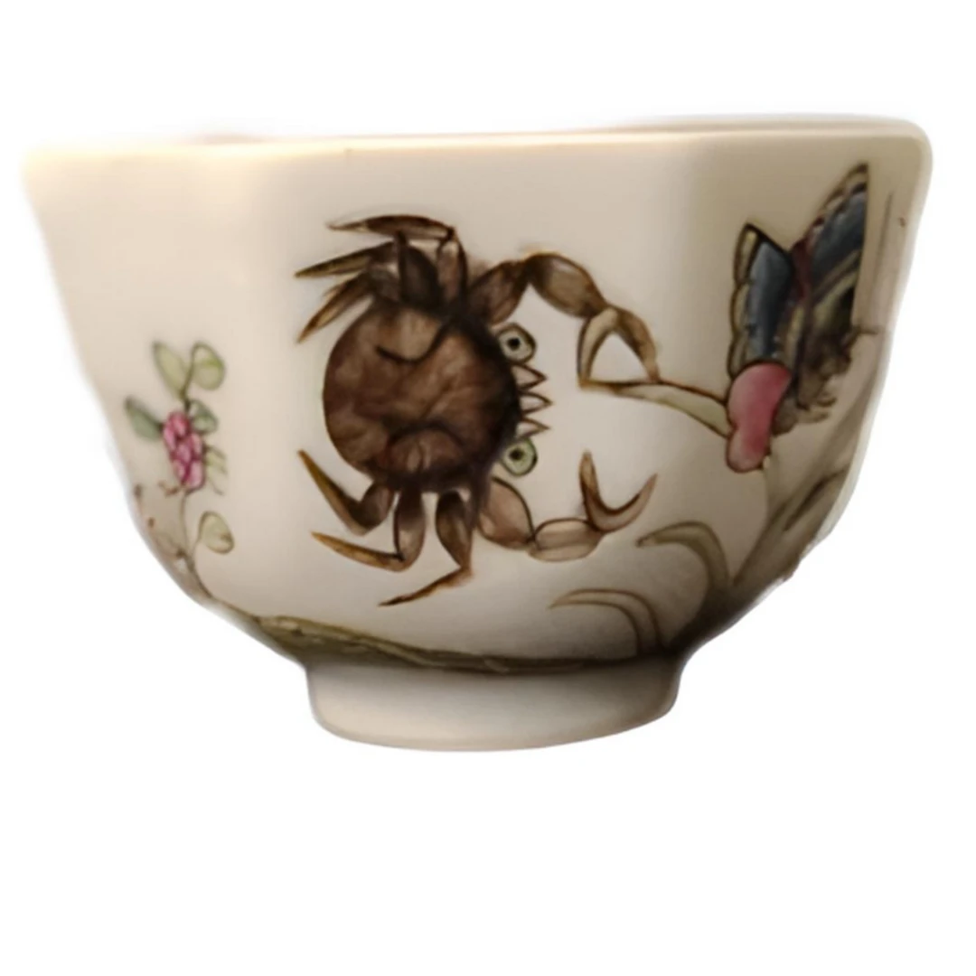 清  同治粉彩八方主人杯B11