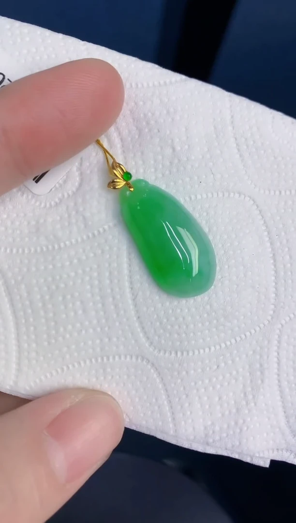 颈饰18K金镶嵌翡翠天然翡翠缅甸A货