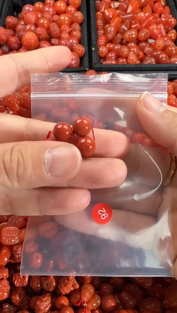 【闪购商品】南红玛瑙颈饰未镶嵌1