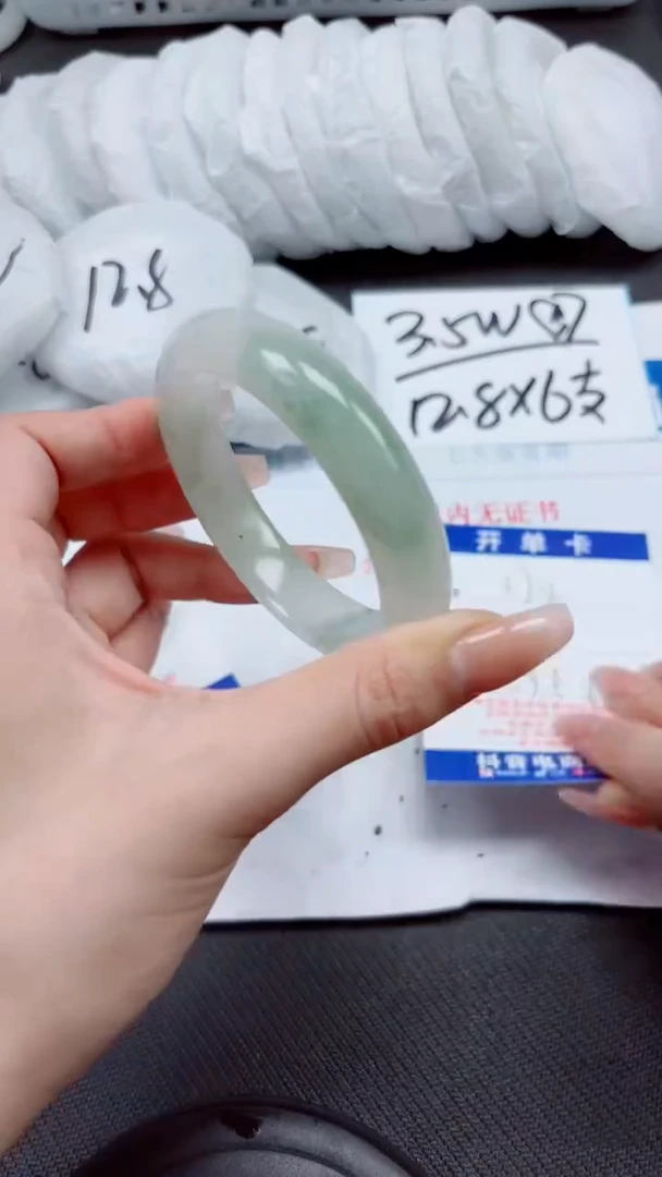 石英质玉手镯未镶嵌A274-57.58