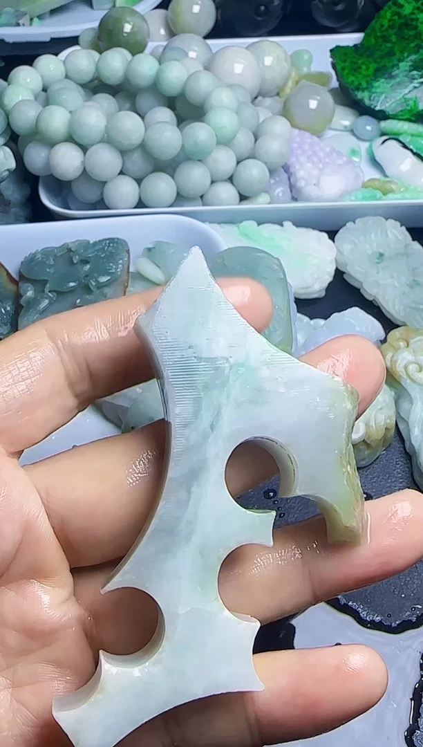 颈饰未镶嵌翡翠010