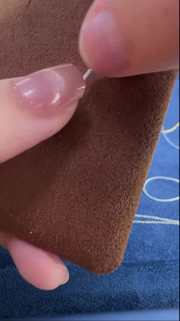 铂Pt950镶嵌颈饰合成钻石培育钻吊坠