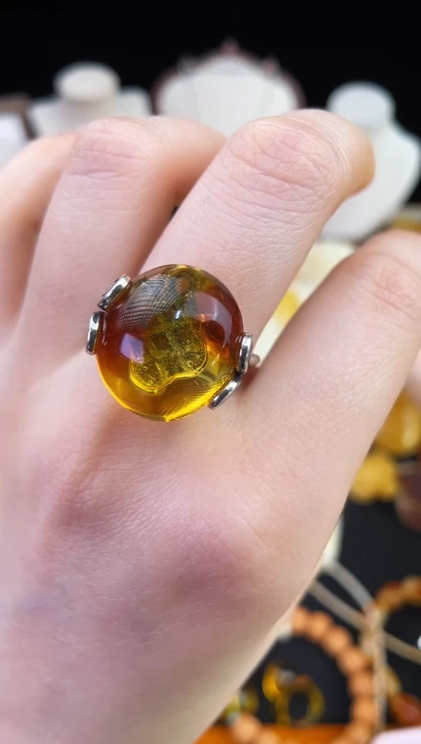 琥珀未镶嵌珠宝奇石柒月