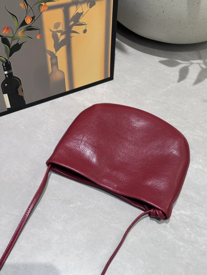 【三森印记】（万紫千红）月半手提包（头层牛皮系列） M54