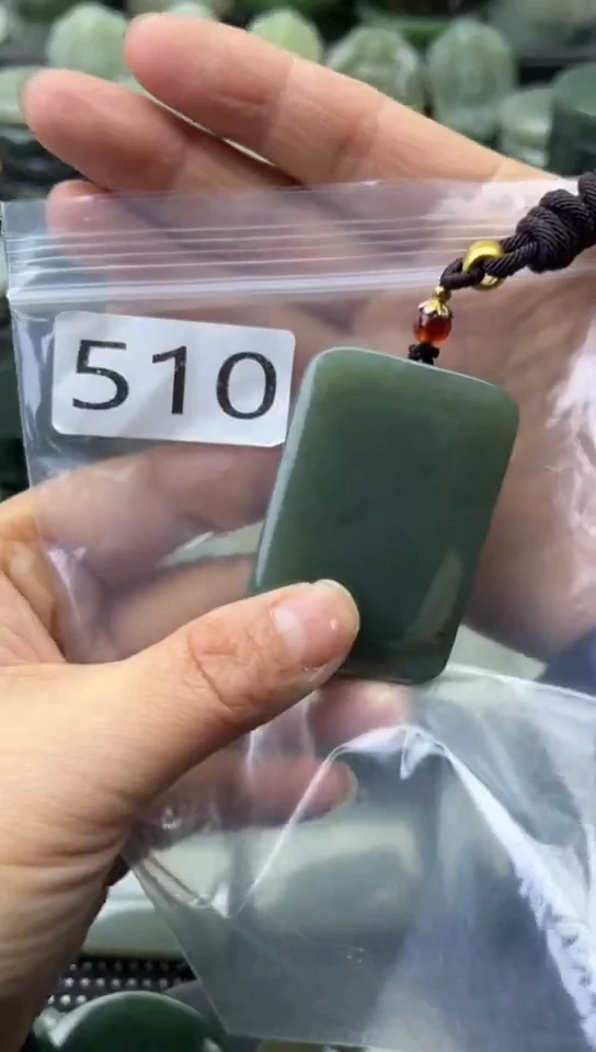 未镶嵌和田玉珠宝半成品牌子