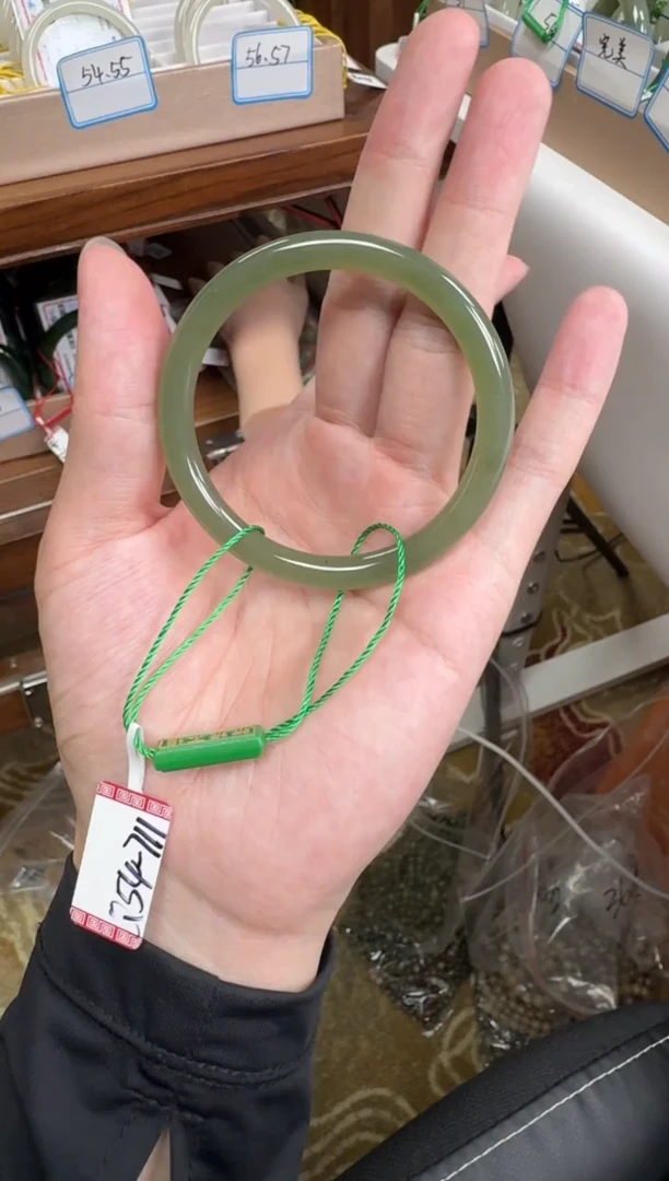 未镶嵌手镯和田玉54