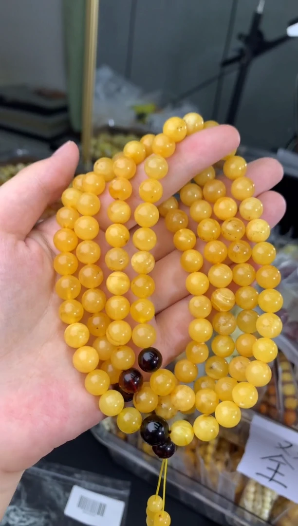 蜜蜡未镶嵌珠宝奇石31