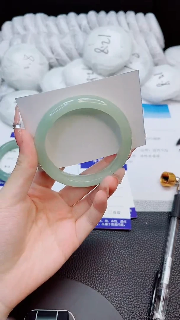 未镶嵌手镯石英质玉79-57.3