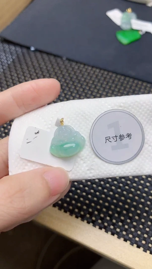 颈饰18K金镶嵌翡翠天然缅甸A货翡翠