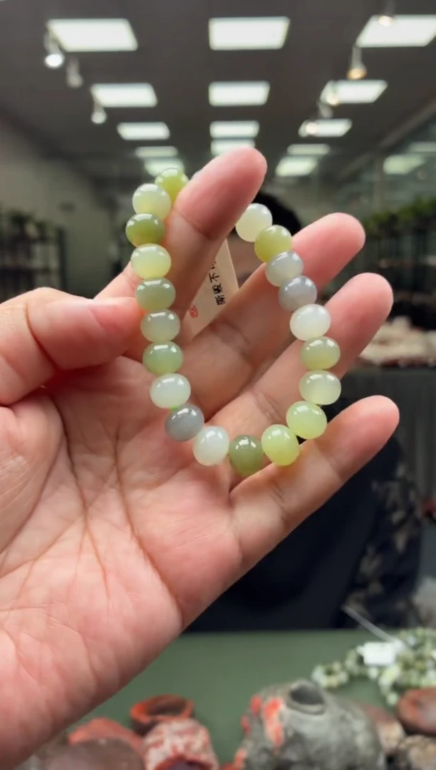 未镶嵌手串和田玉单圈手串一条约9mm+多样性发货