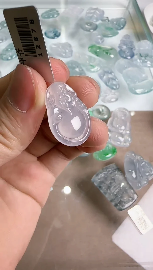 【闪购商品】翡翠吊坠(不含链)未镶嵌··