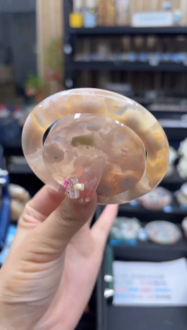 未镶嵌手镯石英质玉74(56圈赠送镯心)