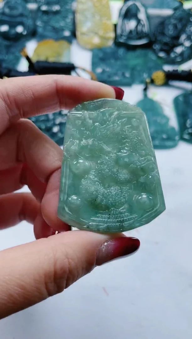 【闪购商品】翡翠颈饰未镶嵌