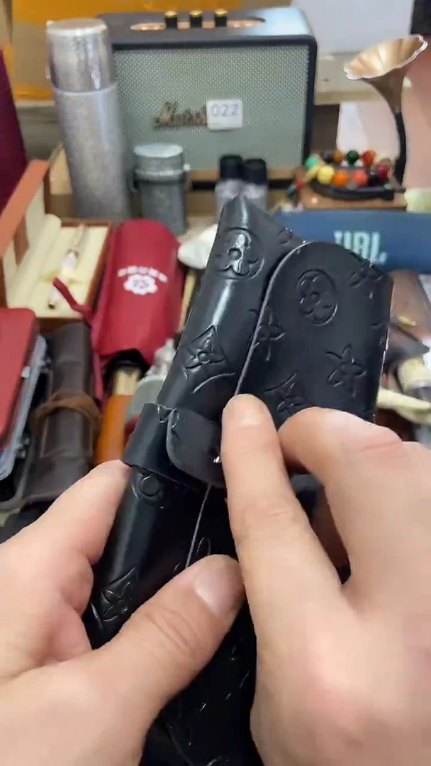 瓷片闪购商品  如图所示