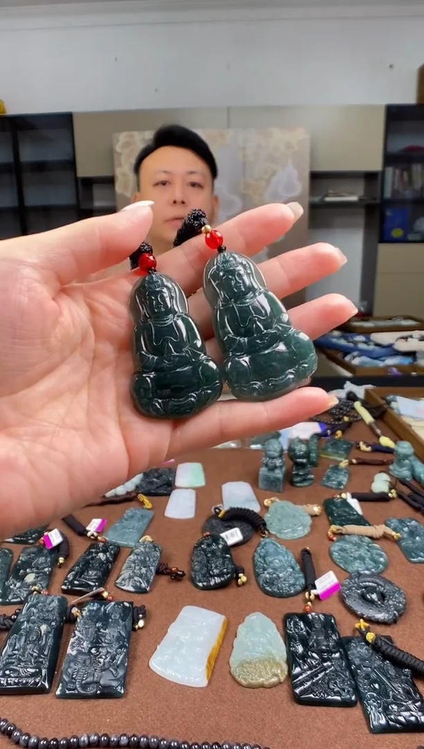 颈饰未镶嵌翡翠多样性发其一