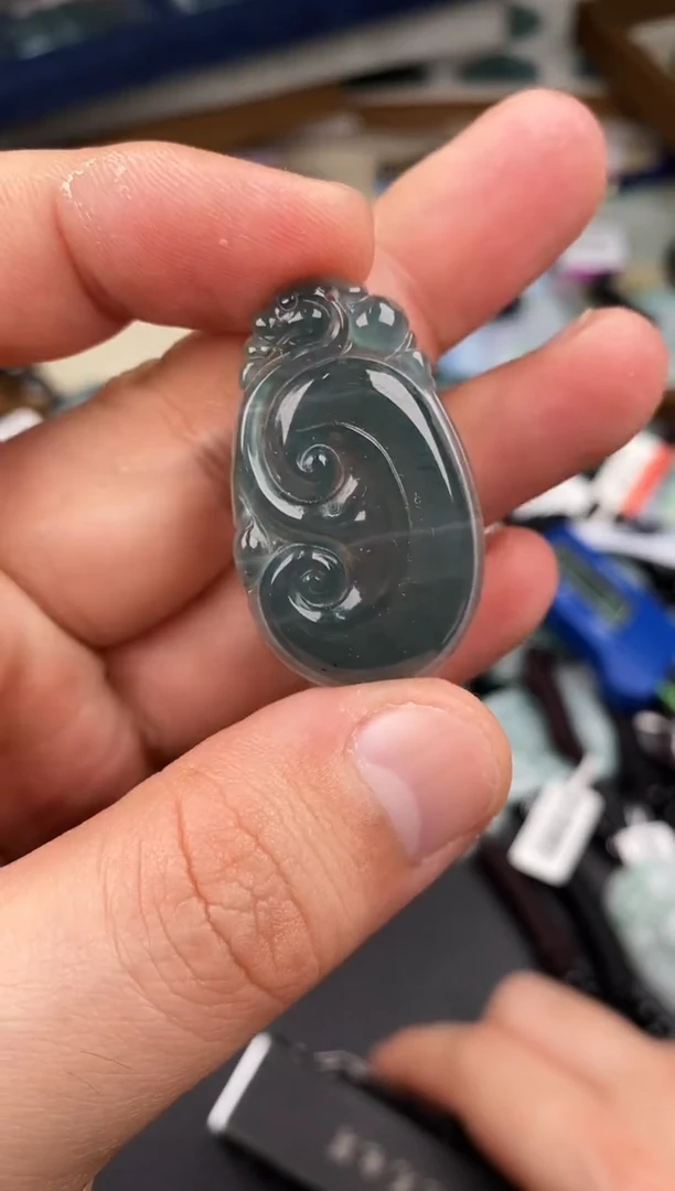 【闪购商品】翡翠颈饰未镶嵌  天然翡翠，一物一图