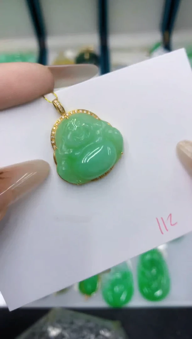 颈饰18K金镶嵌翡翠111111