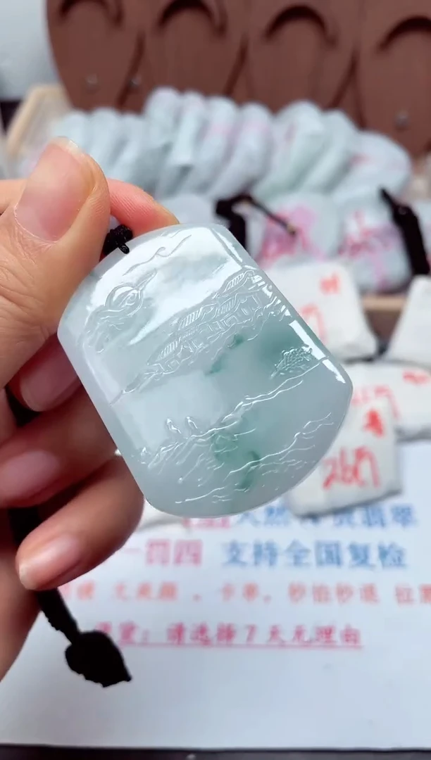 颈饰未镶嵌翡翠天然A货