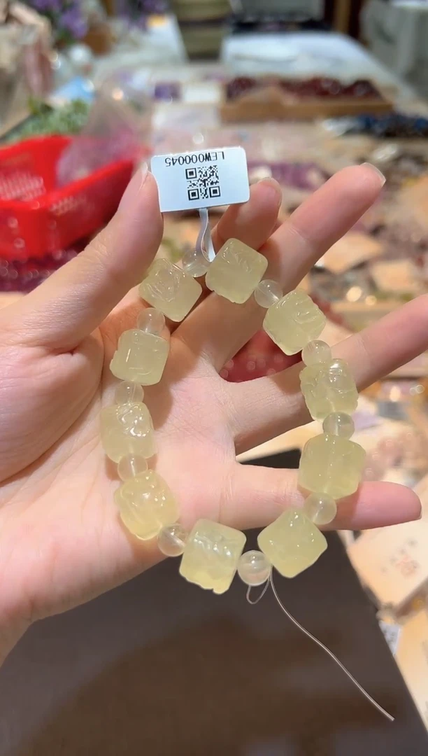 水晶手串未镶嵌手串