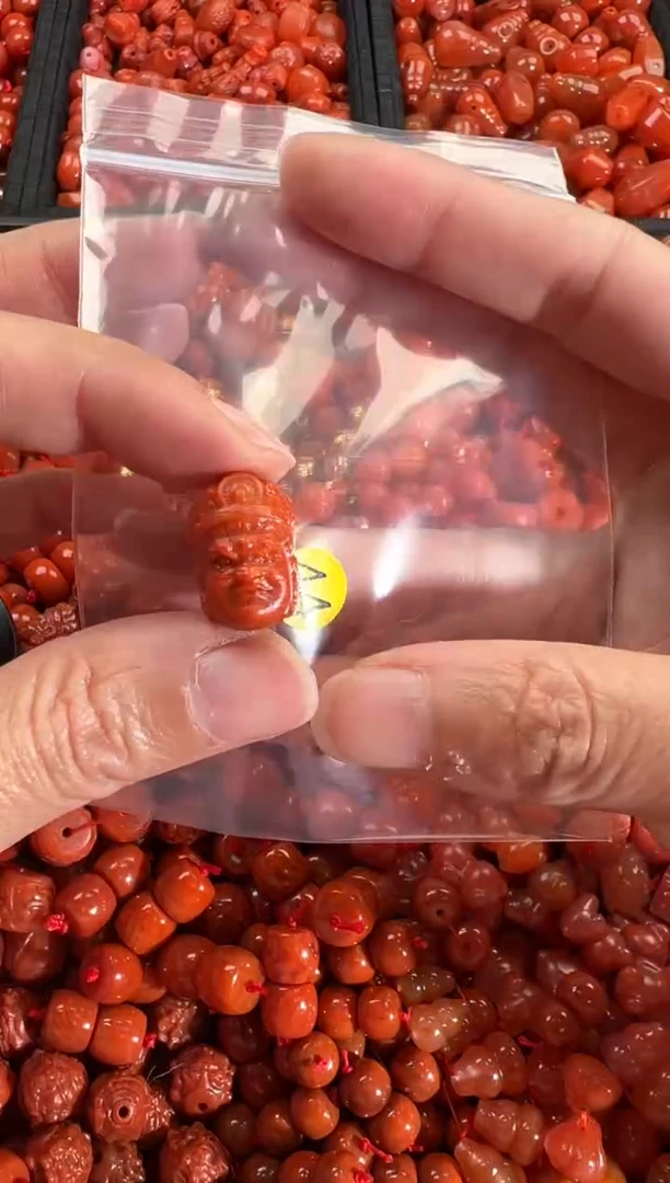 【闪购商品】南红玛瑙颈饰未镶嵌1