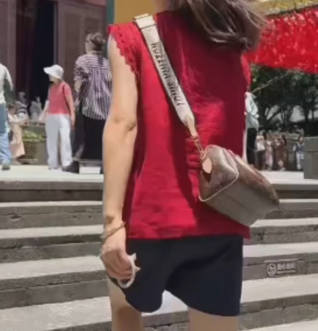 2025夏季时尚潮流百搭精品女装乖Sxxx