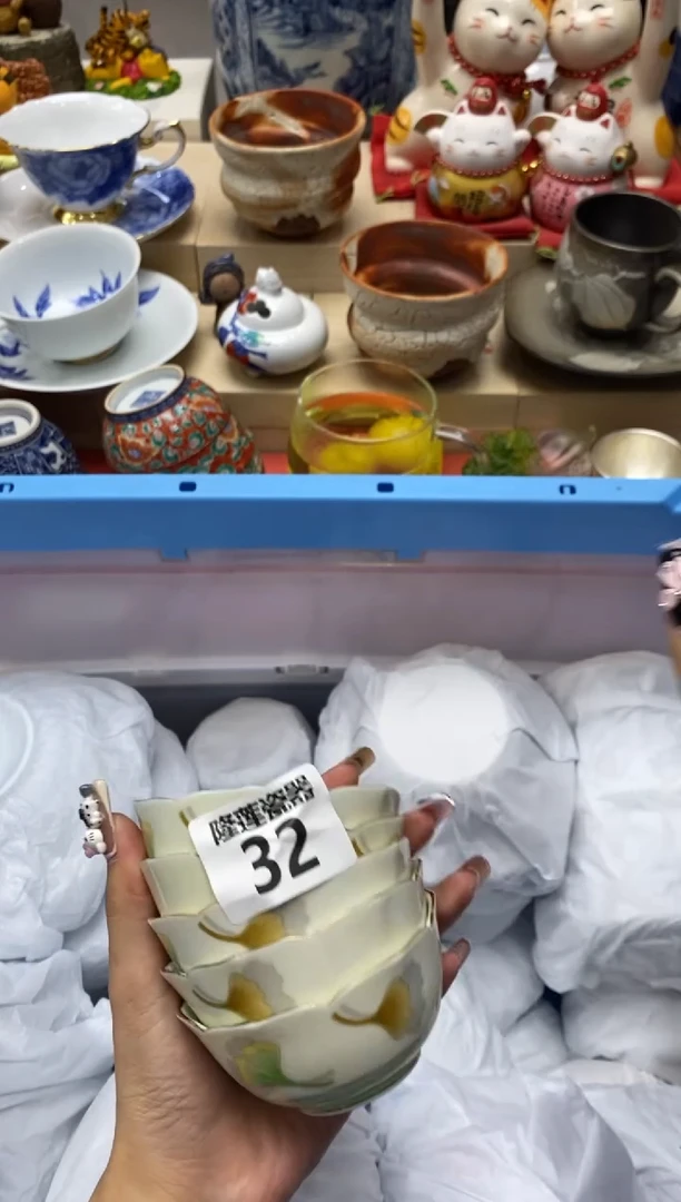 瓷片欣*合隆莲瓷器欢迎大家