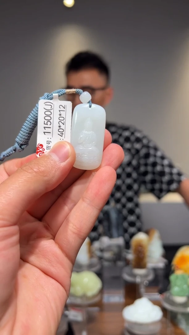 和田玉未镶嵌颈饰J