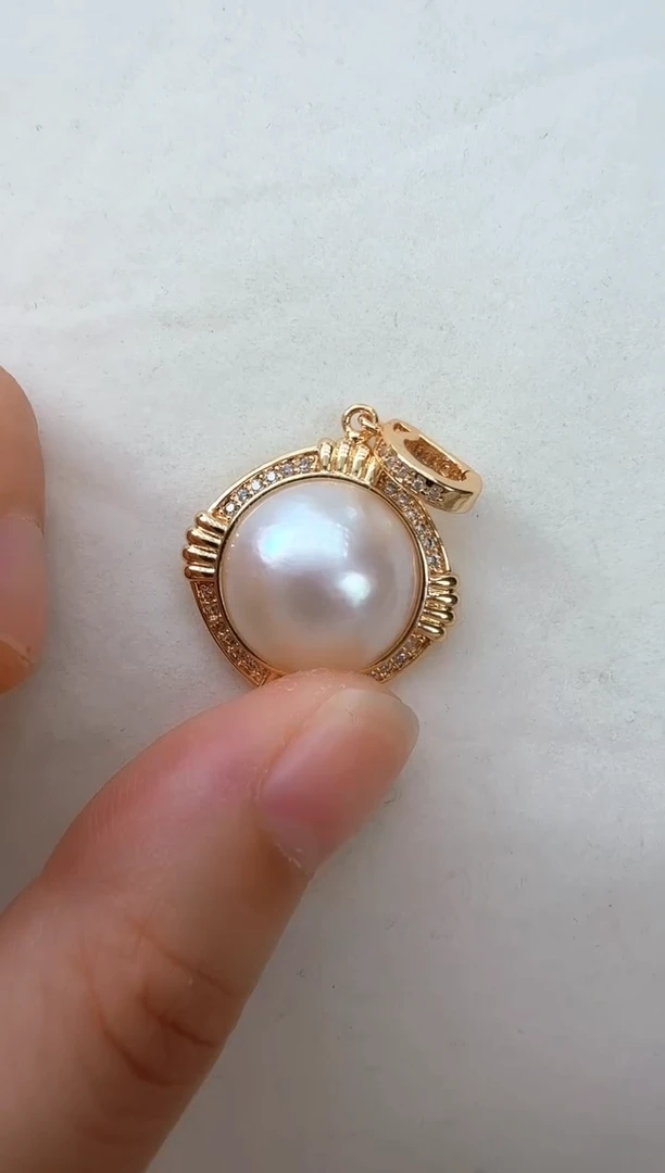 未镶嵌颈饰拼合珍珠（马贝珠）金色新四方