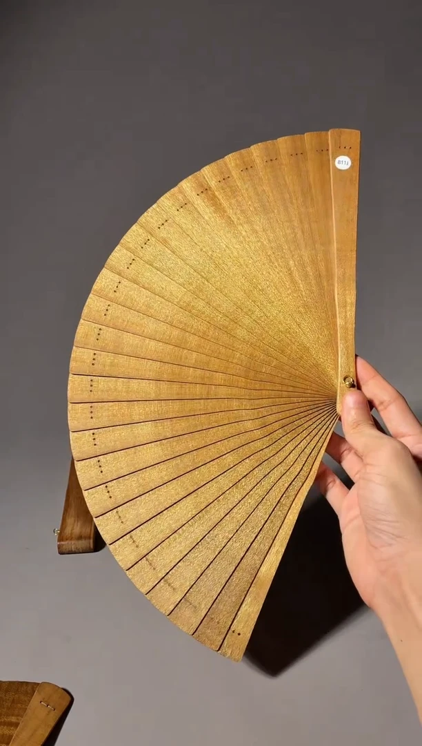 其他楠木（金丝楠）默*811号21cm小叶桢楠扇子