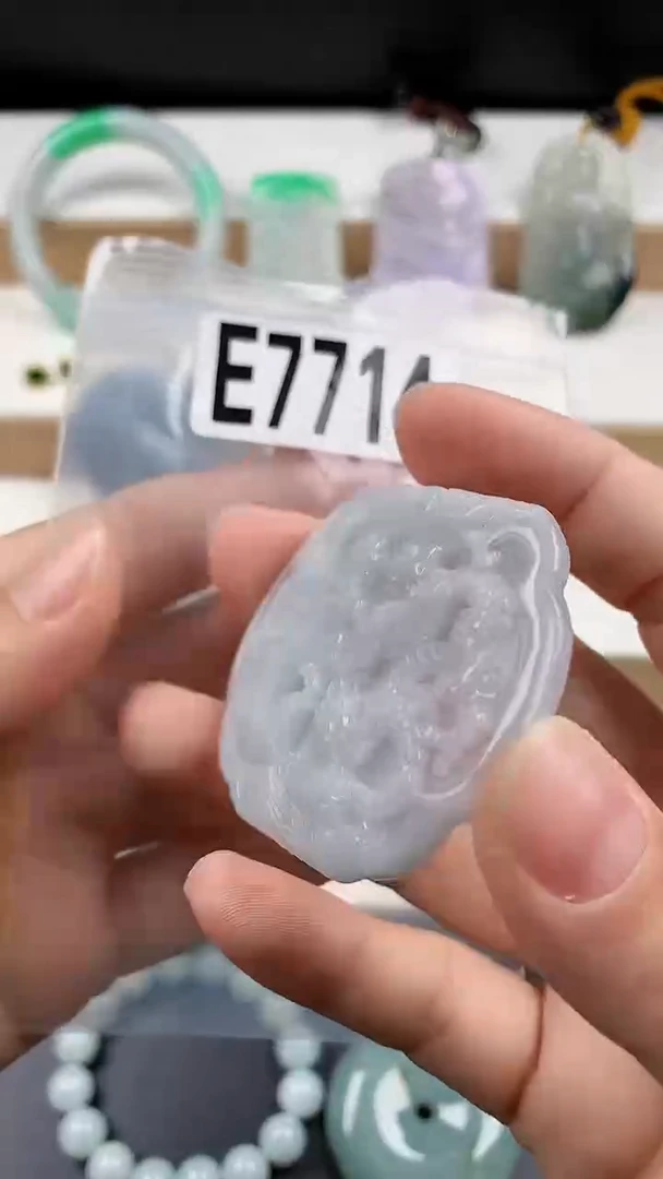 颈饰未镶嵌翡翠天然翡翠吊坠挂件