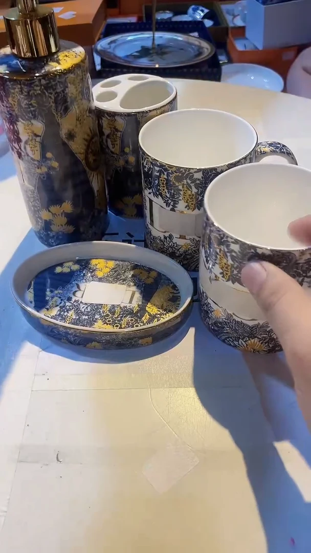 杯鸿辉家品牌瓷器，京东包邮！