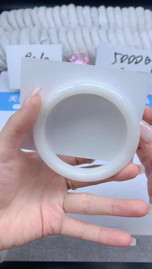 和田玉手镯未镶嵌K196-60.4