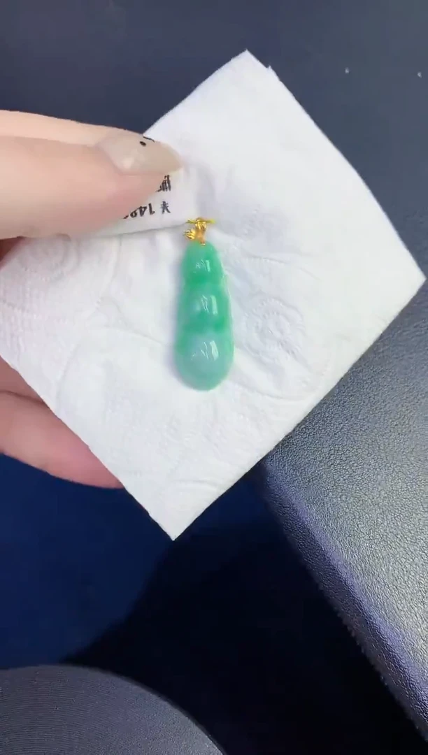颈饰18K金镶嵌翡翠缅甸天然翡翠A货