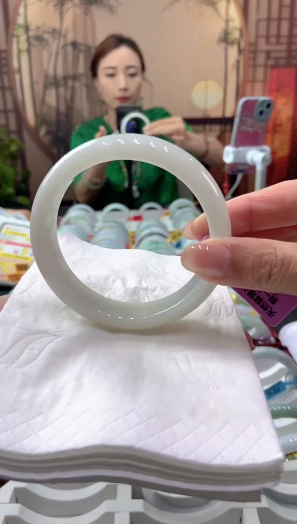 翡翠手镯未镶嵌000044612