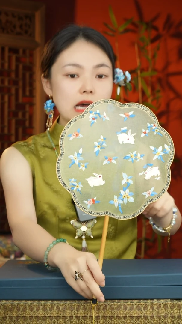 刺绣非遗苏绣纯手工团扇