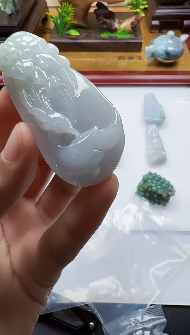 吊坠(不含链)未镶嵌翡翠1