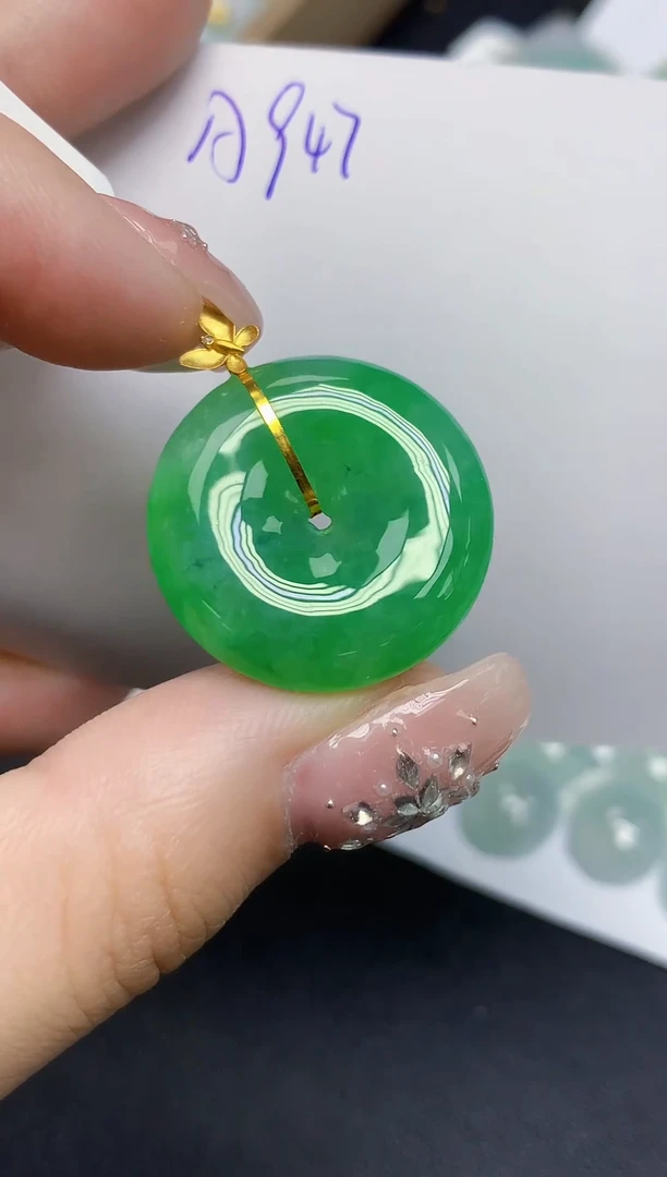 颈饰18K金镶嵌翡翠天然缅甸翡翠A货翡翠百元以上9元证书费自理