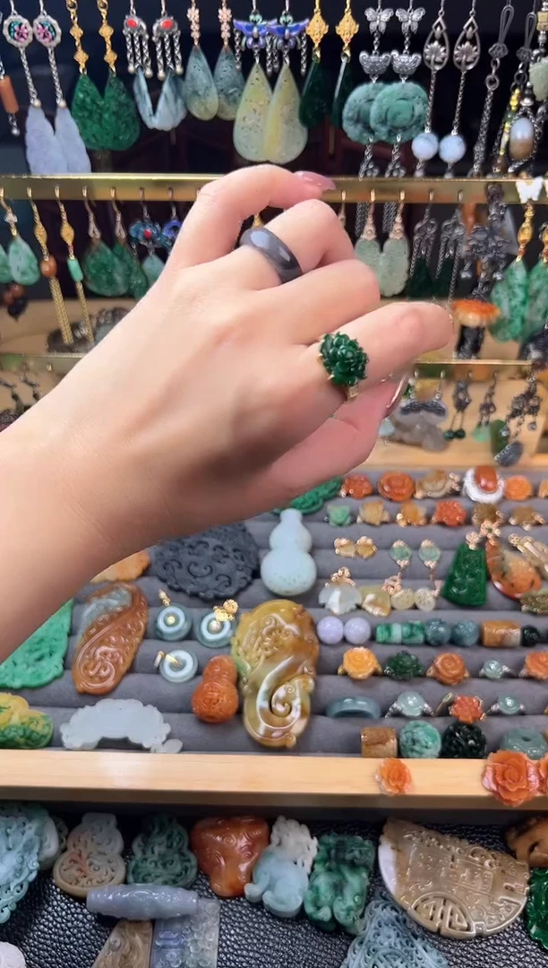 未镶嵌定制翡翠翡翠