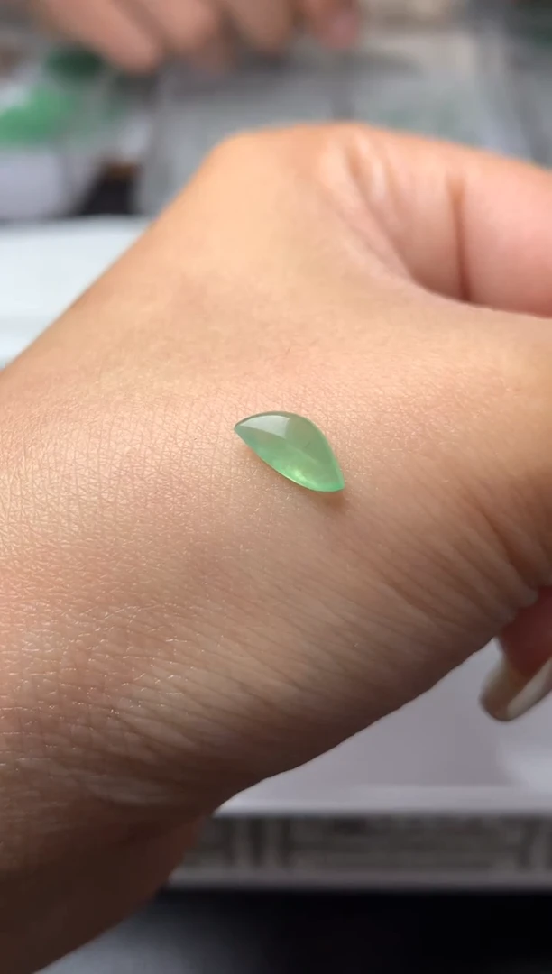 定制翡翠未镶嵌毛货